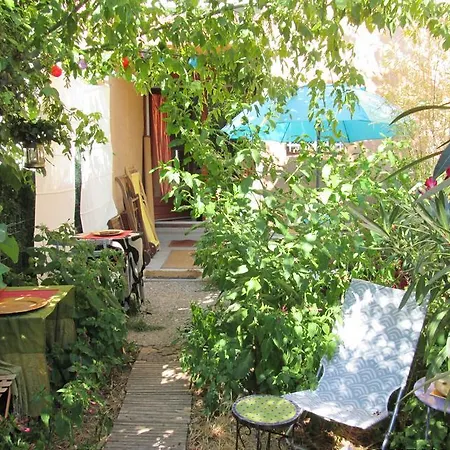 Joli Studio Avec Jardinet Avignon Exterior photo