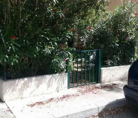 Joli Studio Avec Jardinet Avignon Exterior photo